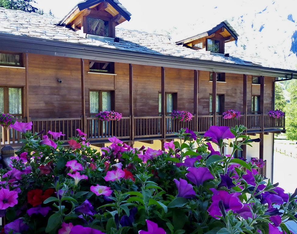 Hotel Boton D'Or & Wellness A La Thuile Kültér fotó
