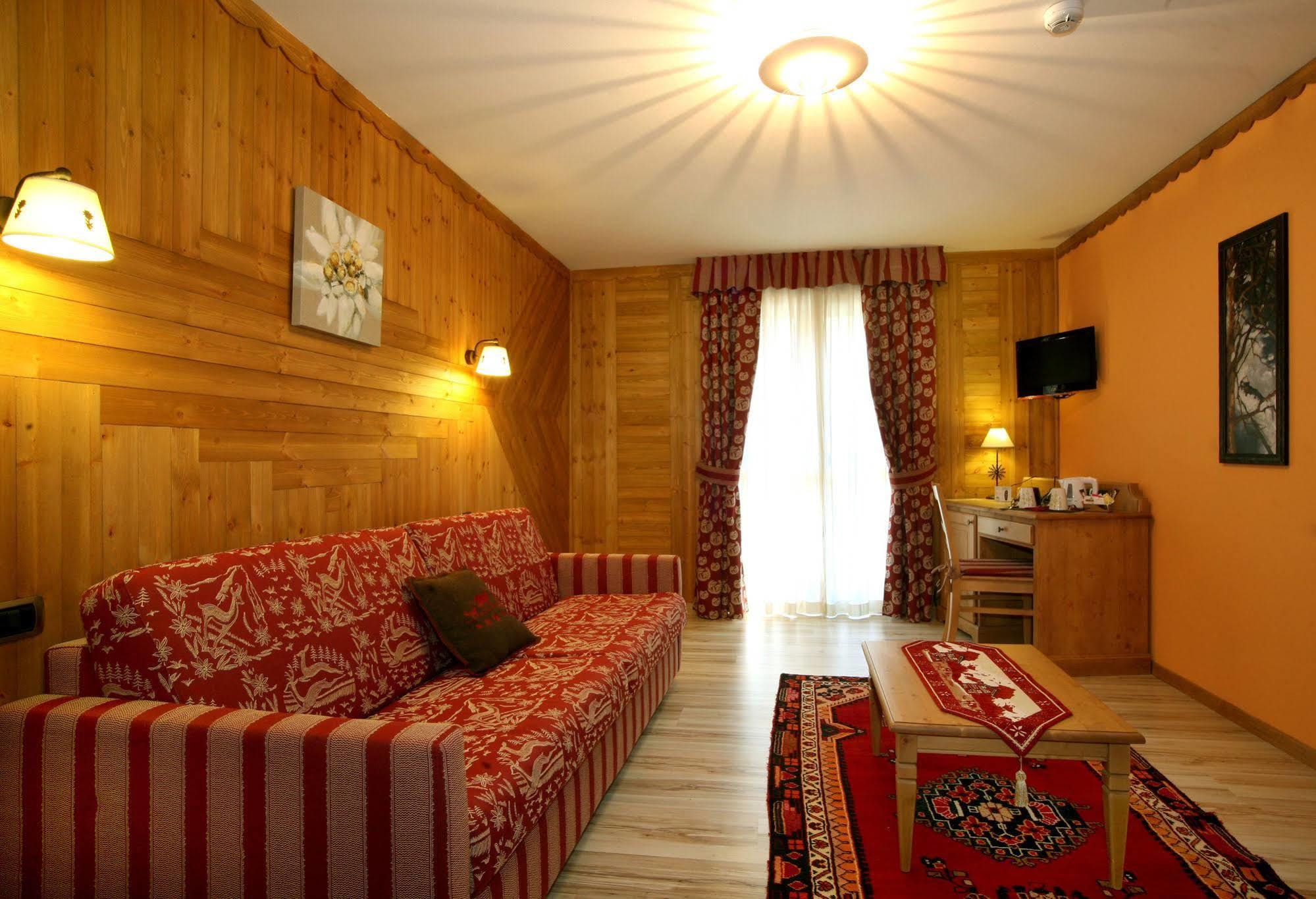 Hotel Boton D'Or & Wellness A La Thuile Kültér fotó